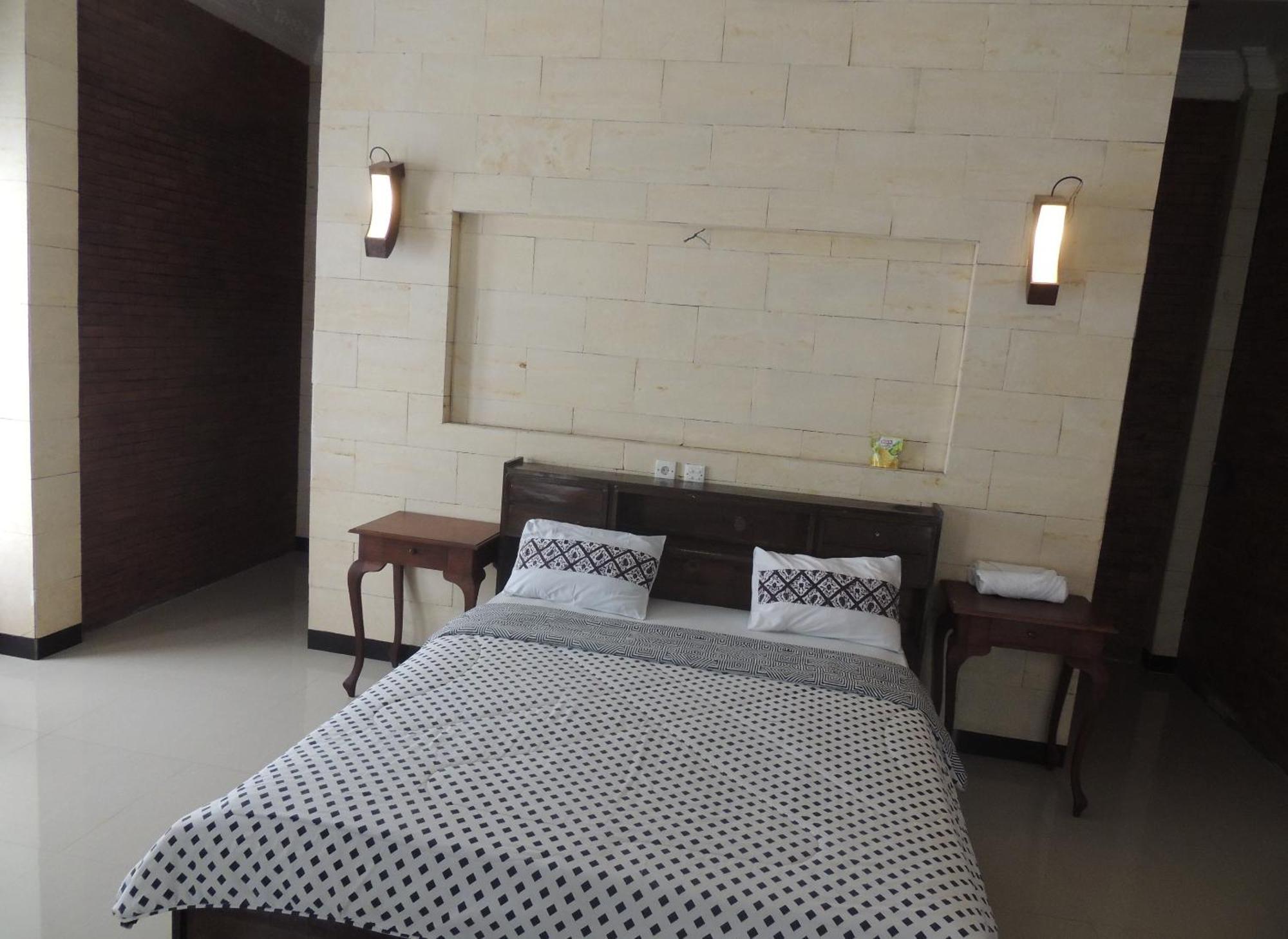 Lotus 2 Guest House Магеланг Экстерьер фото