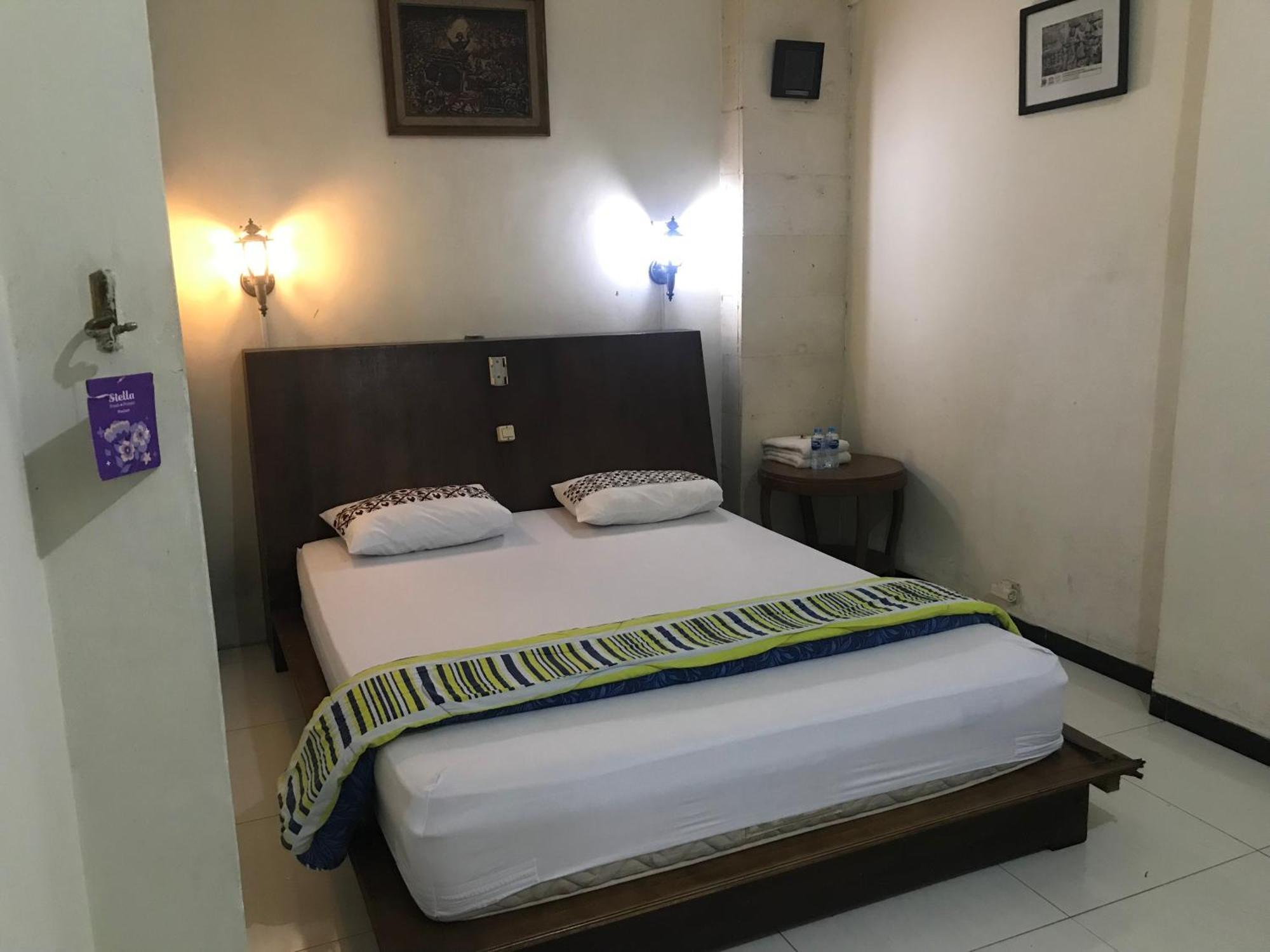 Lotus 2 Guest House Магеланг Экстерьер фото