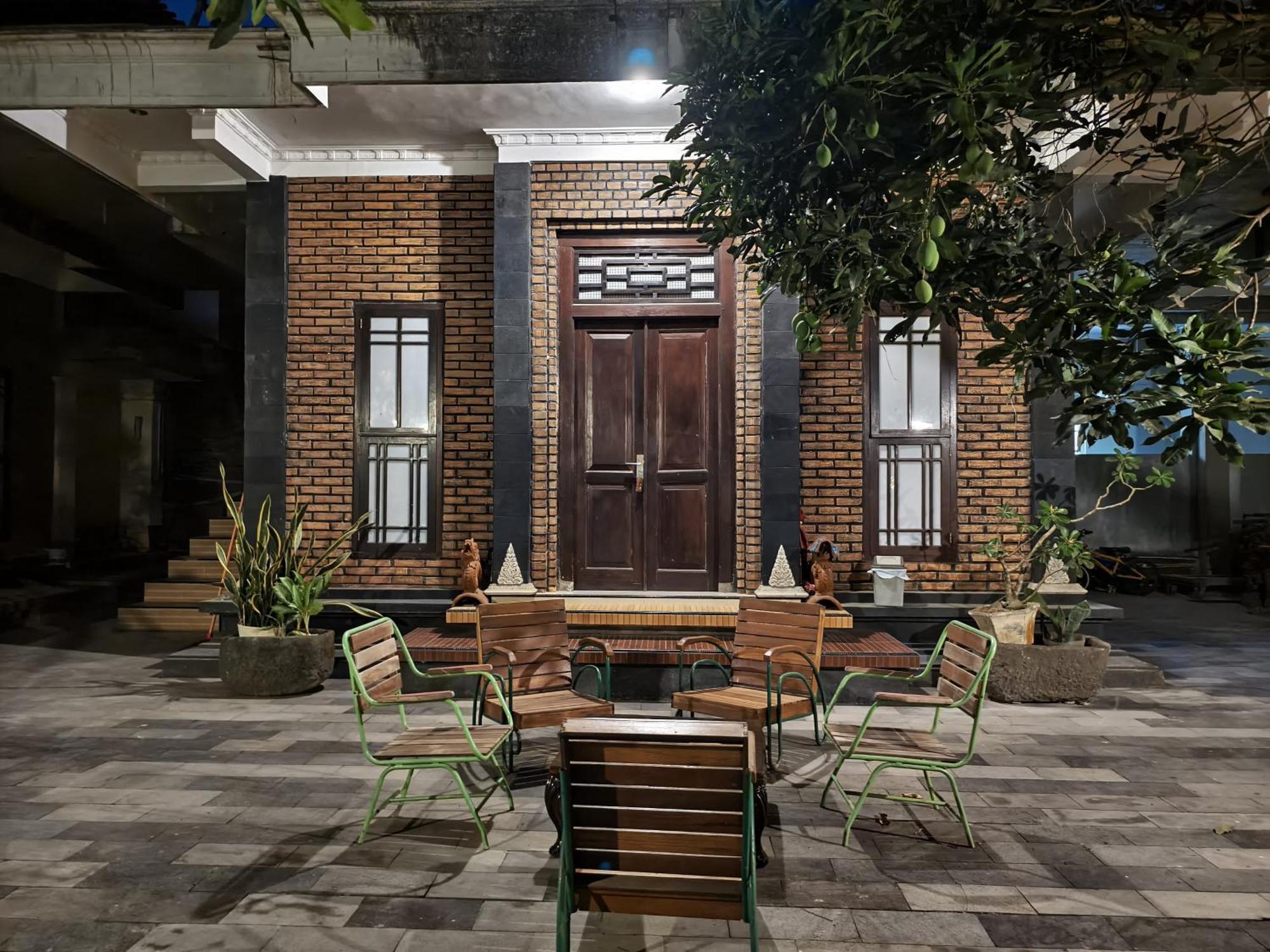 Lotus 2 Guest House Магеланг Экстерьер фото