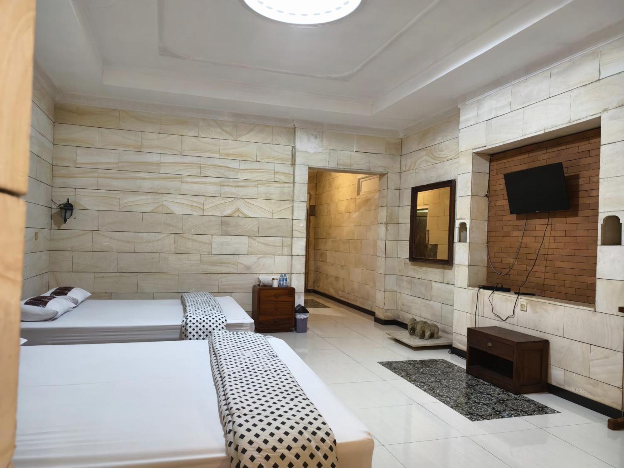 Lotus 2 Guest House Магеланг Экстерьер фото